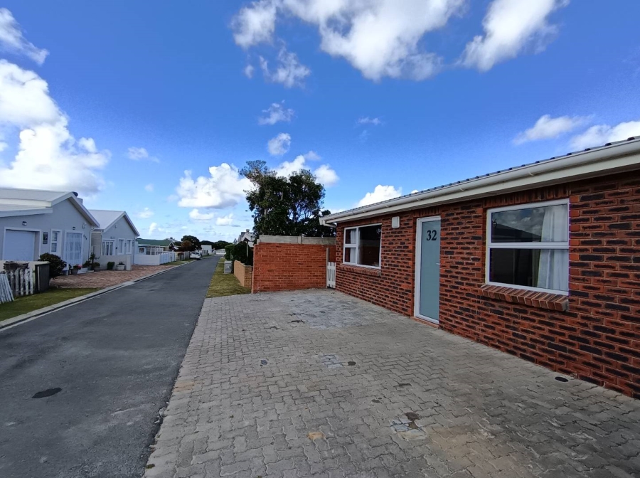 2 Bedroom Property for Sale in Pearly Beach Western Cape